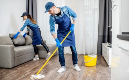 Avail expert sofa cleaning Dubai within reach by Urban Mop