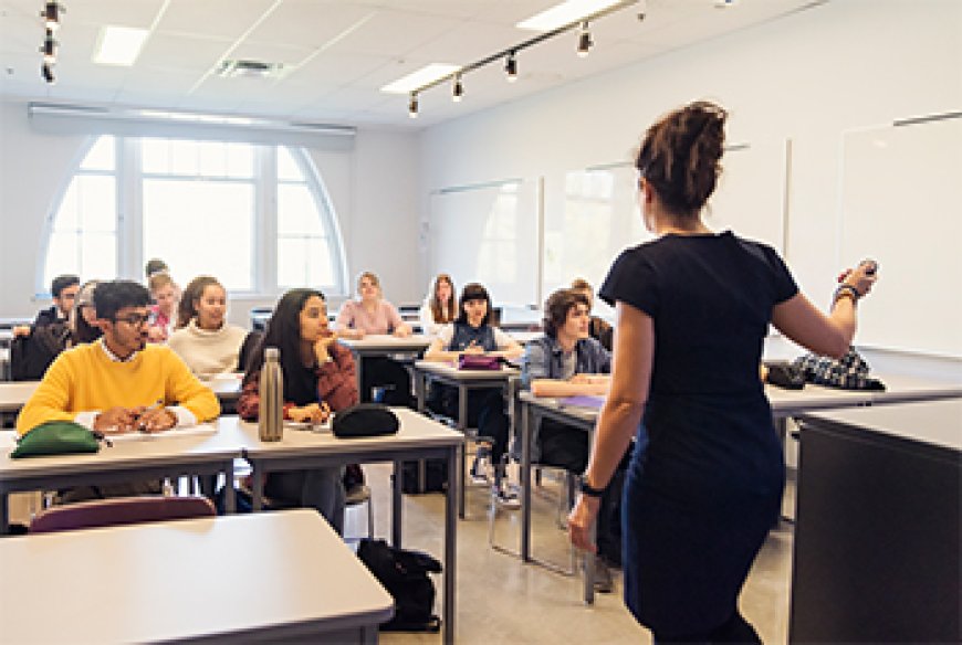 BS  4 Year English Degree Program in Lahore – Complete 2025 Guide